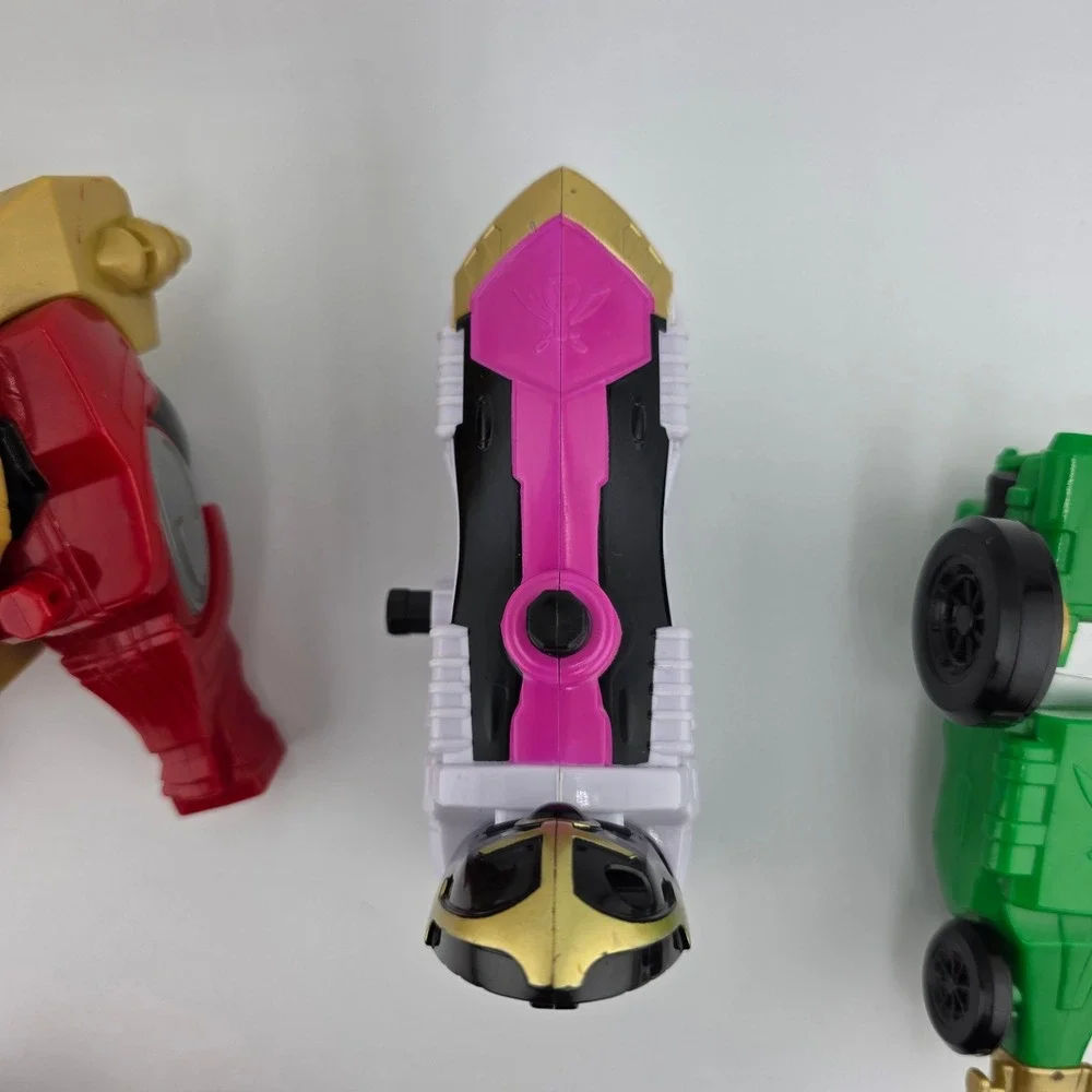 Power Rangers Assorted Replacement Parts Lot‎ 5 Pieces Incomplete AS IS Parts